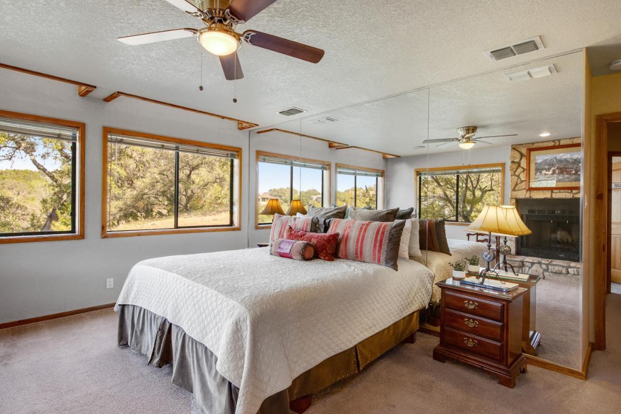 Villa Spicewood Treehouse Extérieur photo